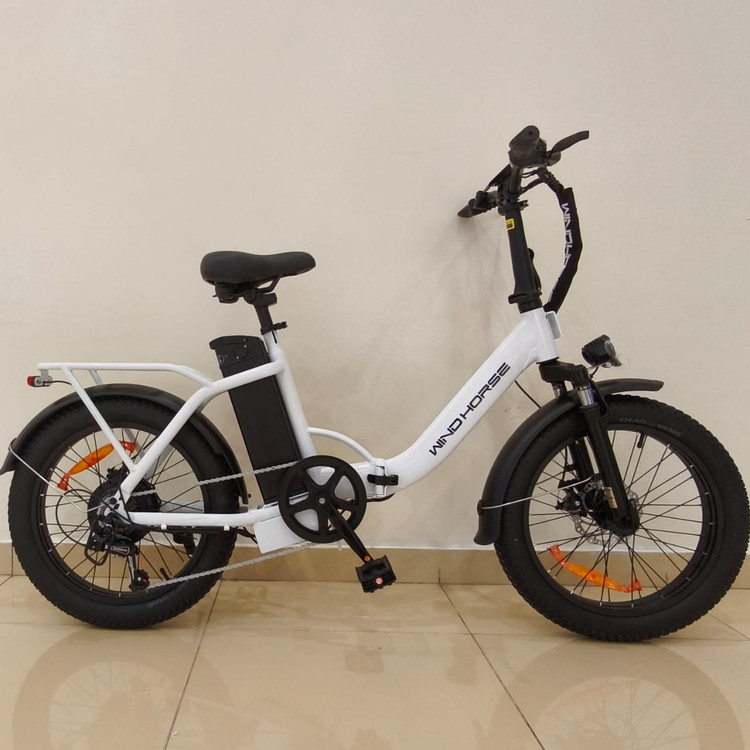 دوچرخه برقی تاشو آفرود تایر پهن WIND HORSE ( استاندارد انگلیس ) مدل W4B رنگ سفید